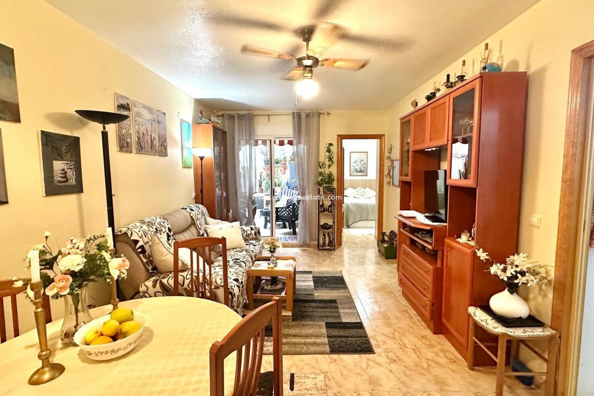 Reventa - Apartamento -
Torrevieja - Centro Torrevieja