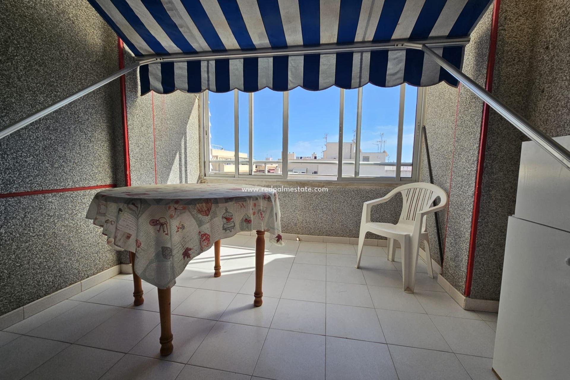 Reventa - Apartamento -
Torrevieja - Centro Torrevieja