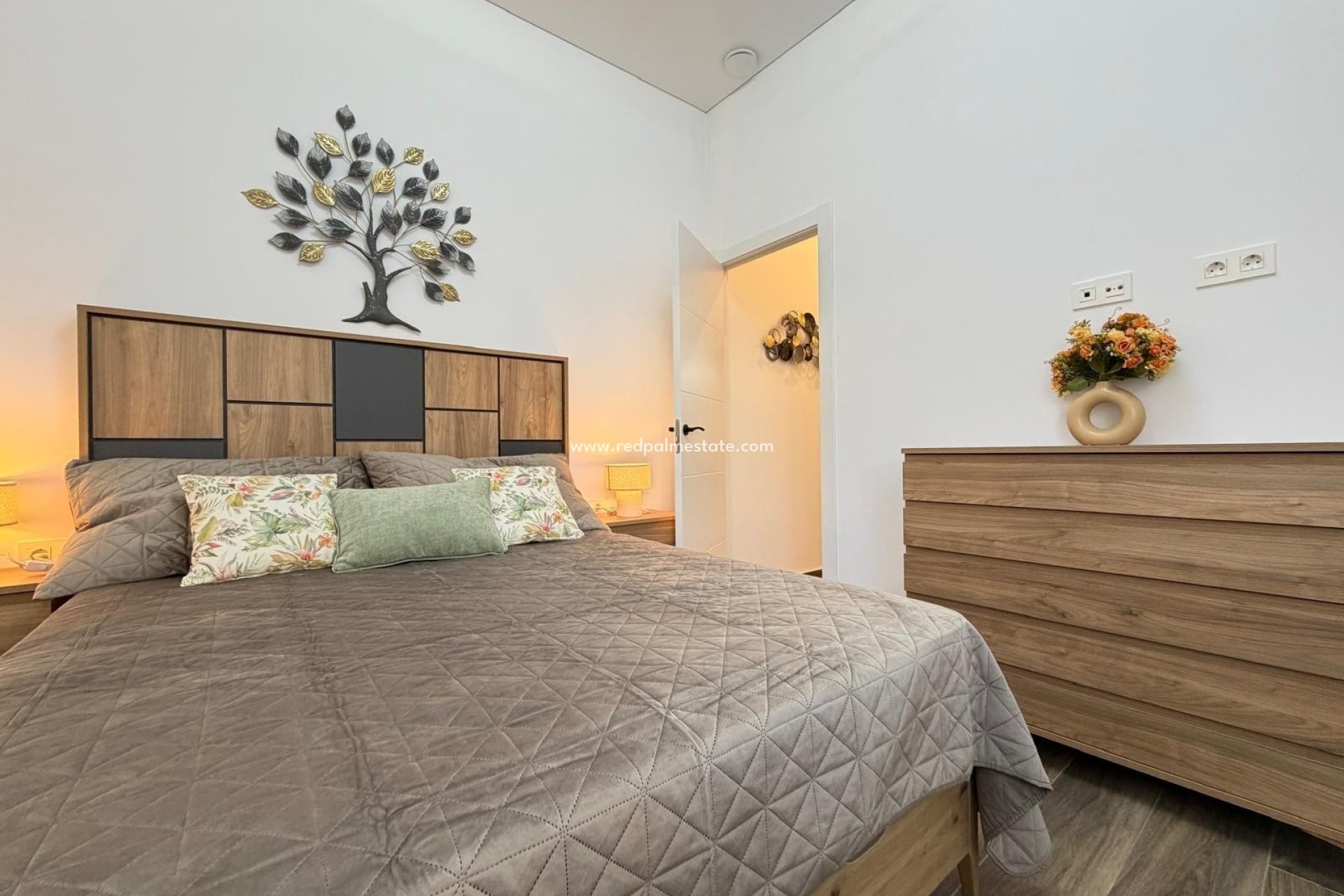 Reventa - Apartamento -
Torrevieja - Centro Torrevieja