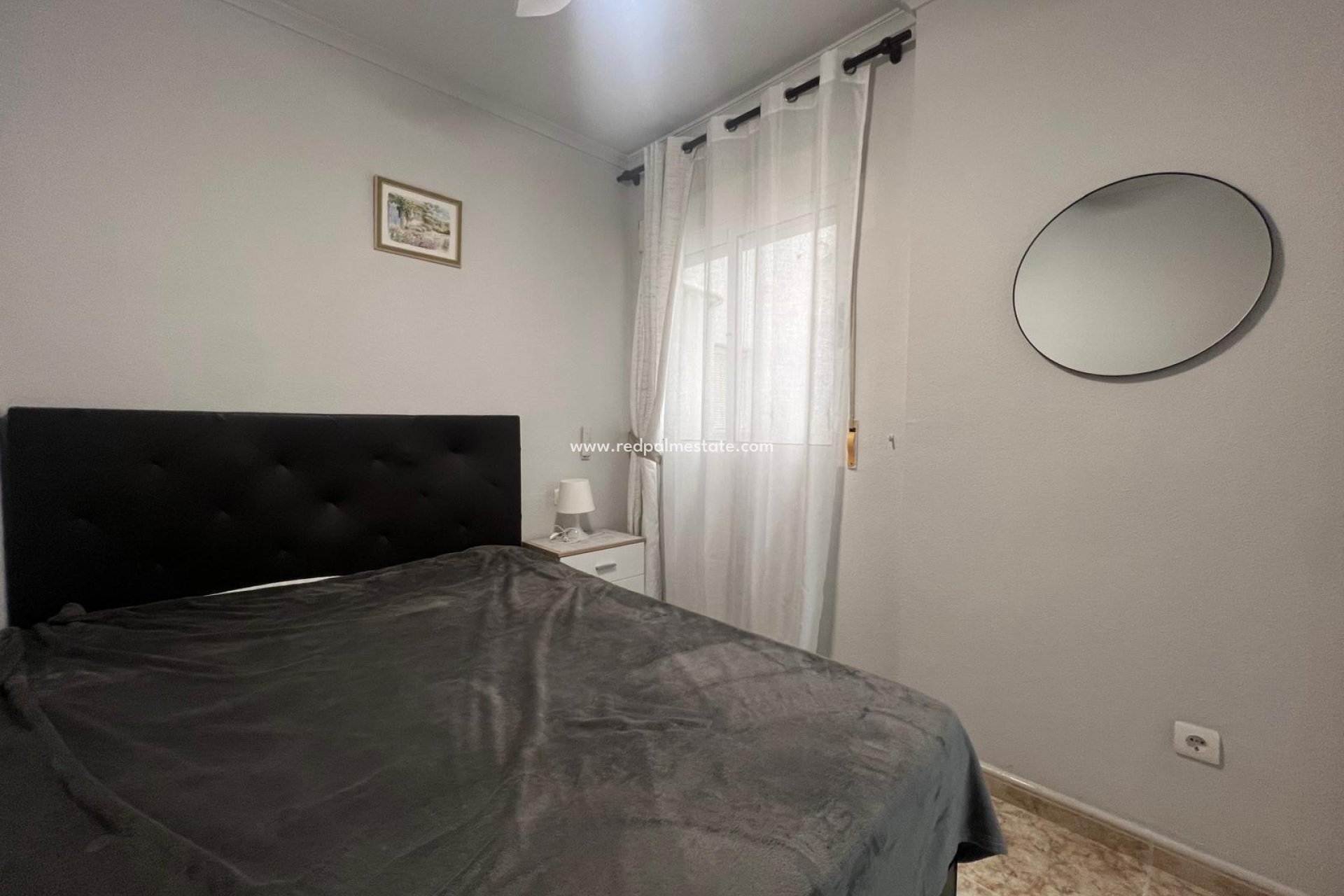 Reventa - Apartamento -
Torrevieja - Centro Torrevieja