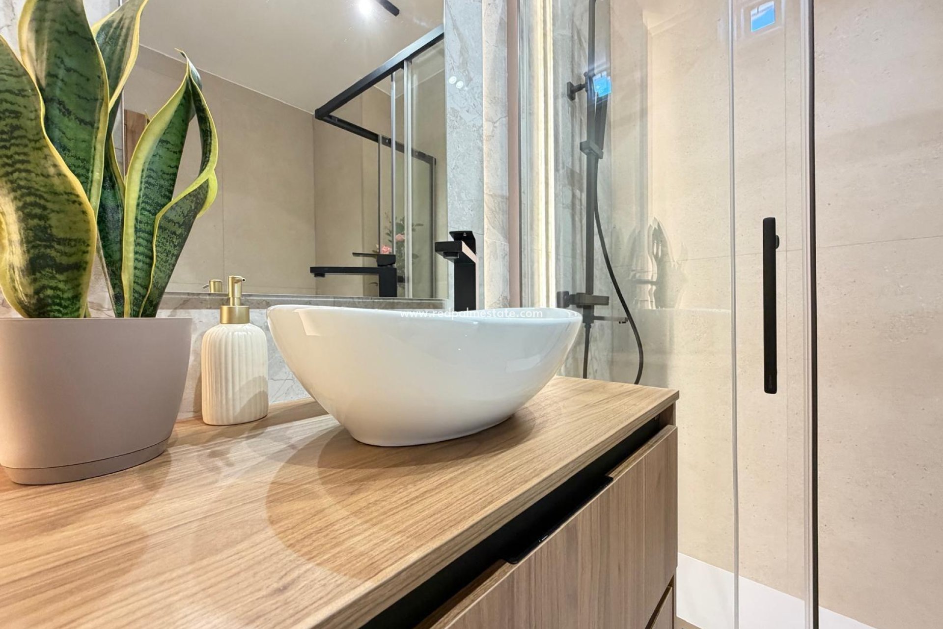 Reventa - Apartamento -
Torrevieja - Centro Torrevieja