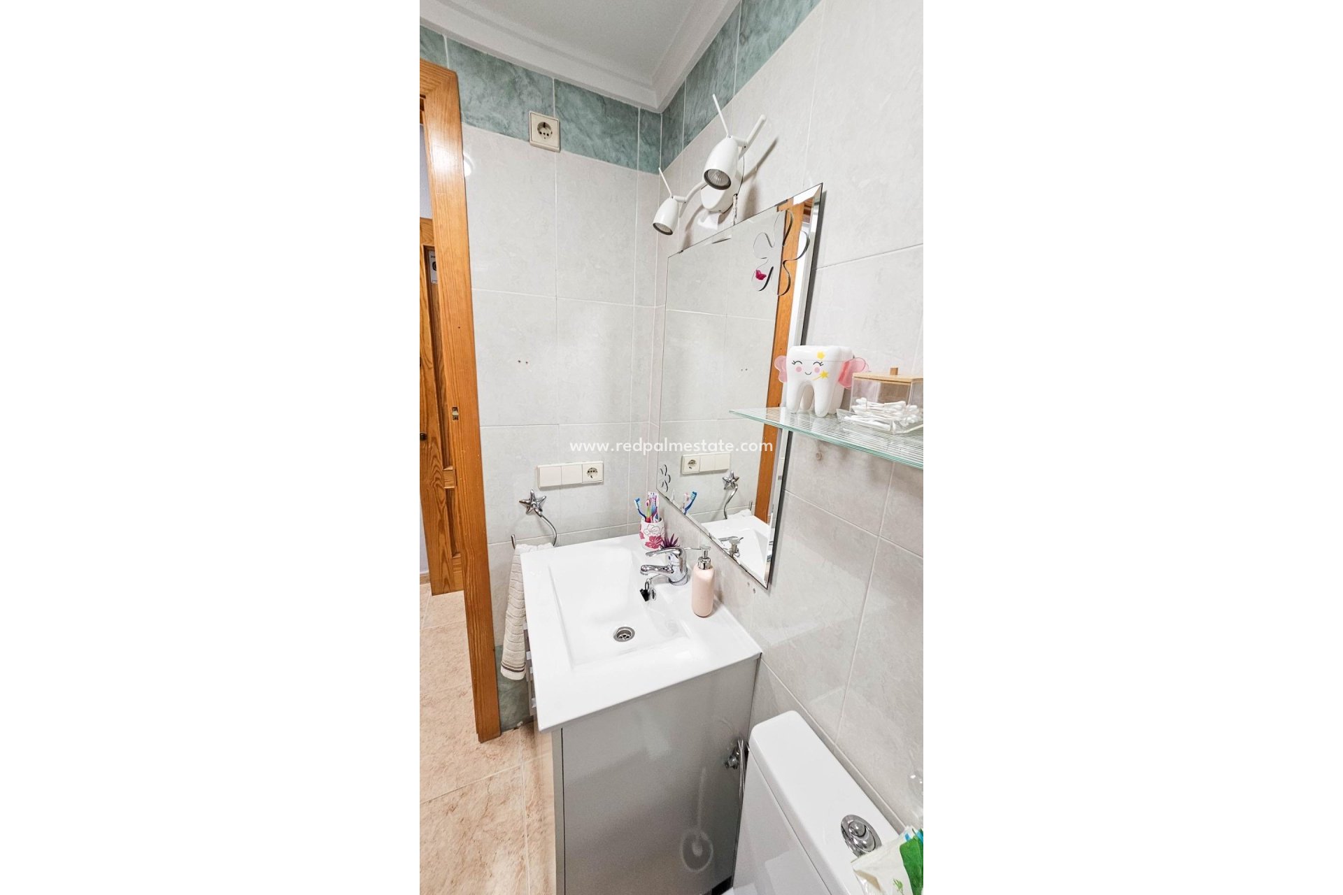 Reventa - Apartamento -
Torrevieja - Centro Torrevieja