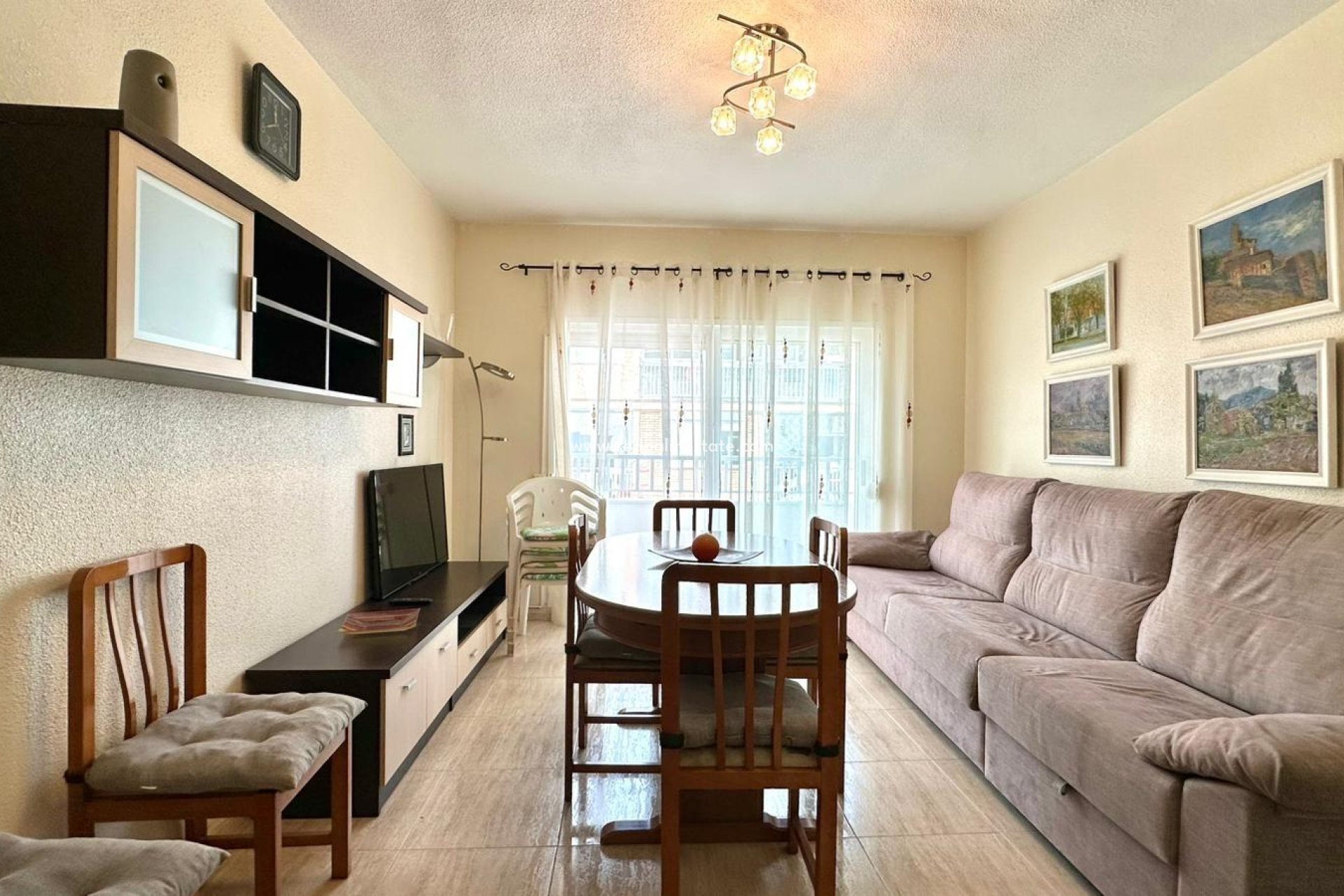 Reventa - Apartamento -
Torrevieja - Centro Torrevieja