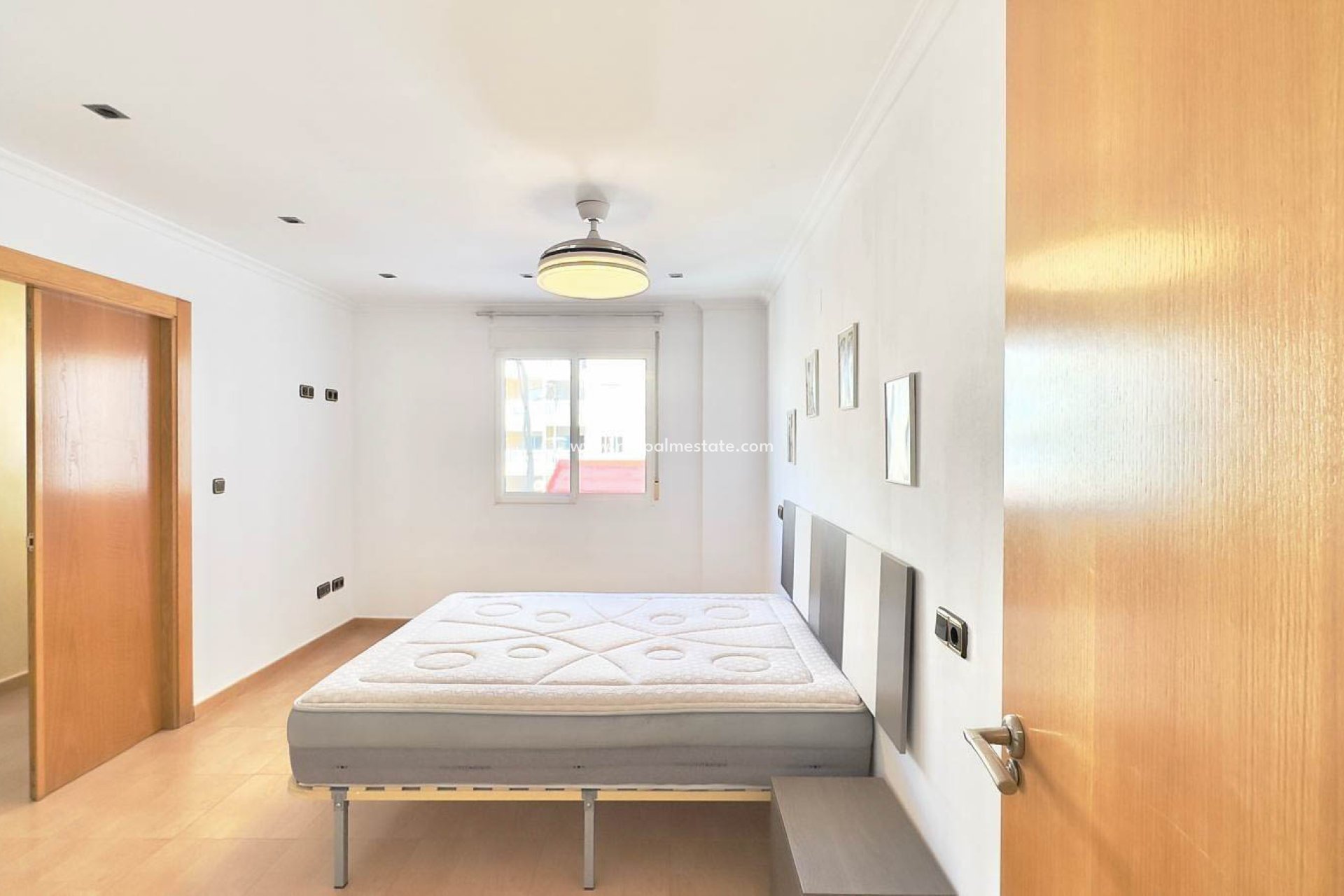 Reventa - Apartamento -
Torrevieja - Centro Torrevieja