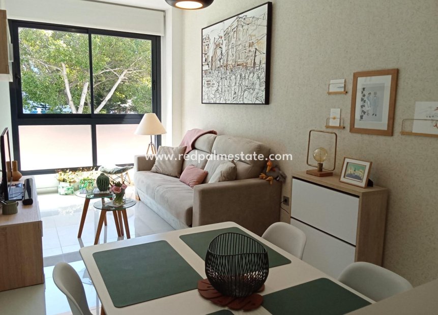 Reventa - Apartamento -
Torrevieja - Centro Torrevieja