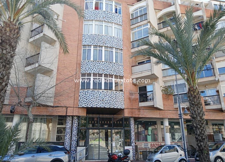 Reventa - Apartamento -
Torrevieja - Centro Torrevieja