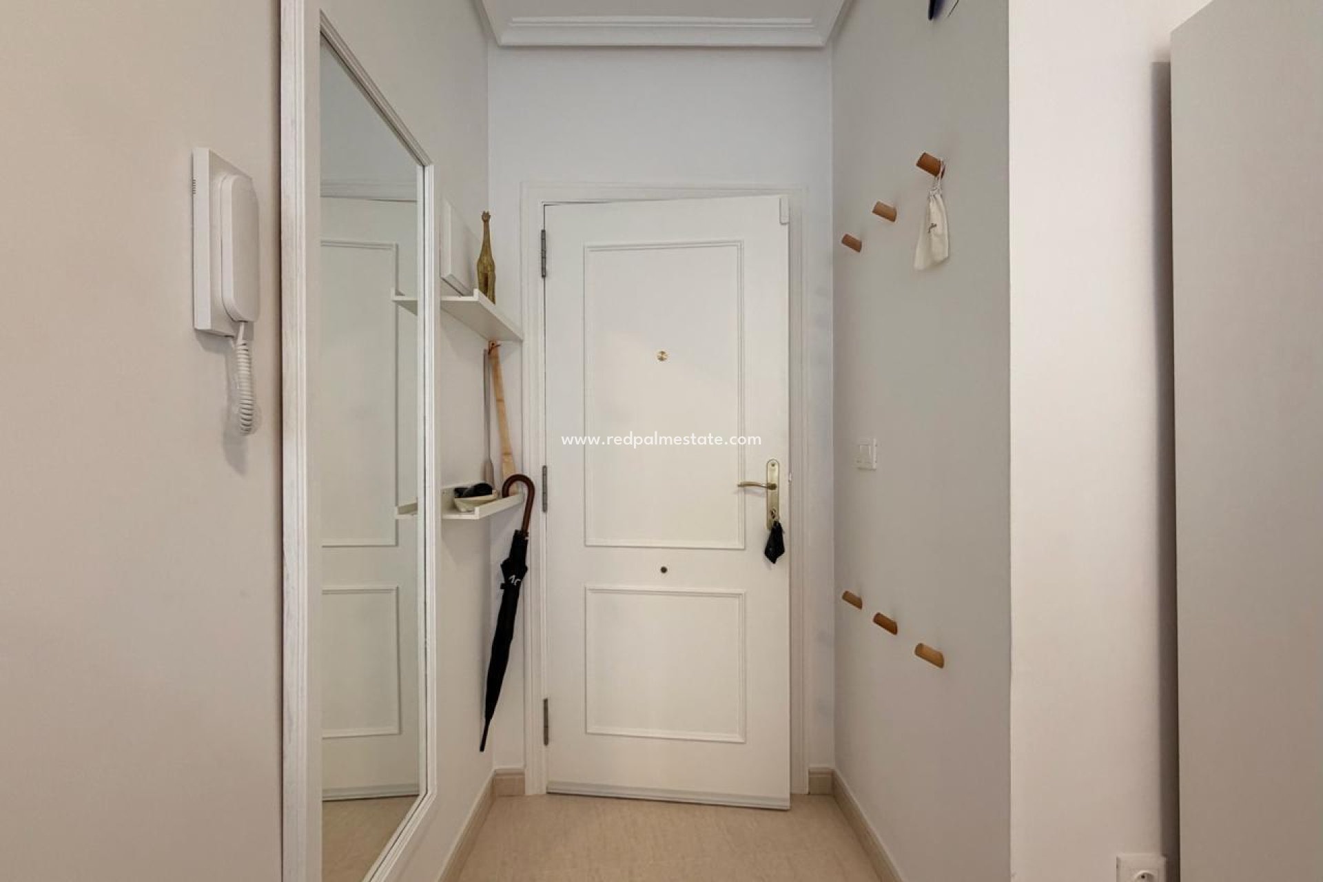 Reventa - Apartamento -
Torrevieja - Centro Torrevieja