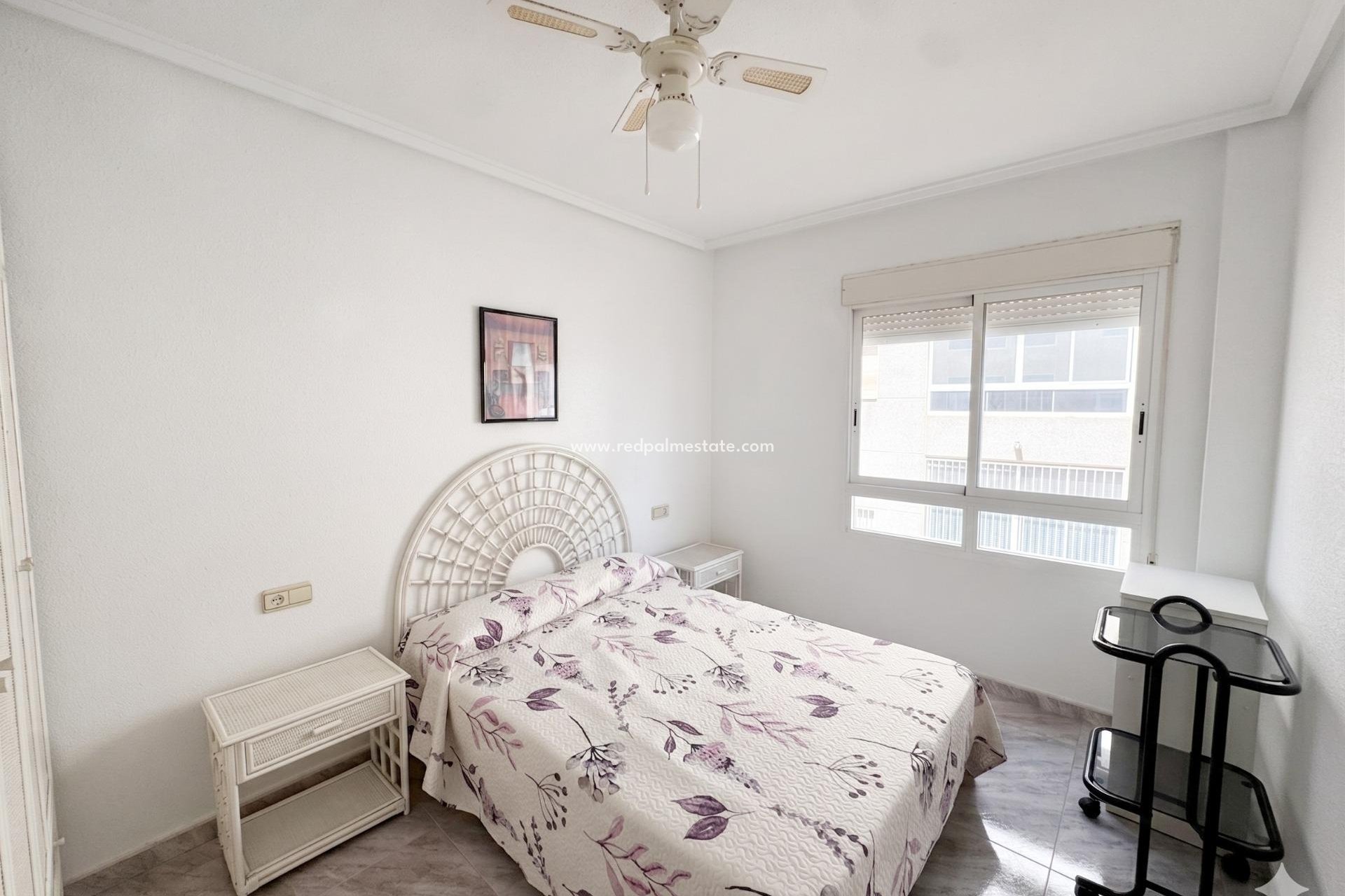 Reventa - Apartamento -
Torrevieja - Centro Torrevieja