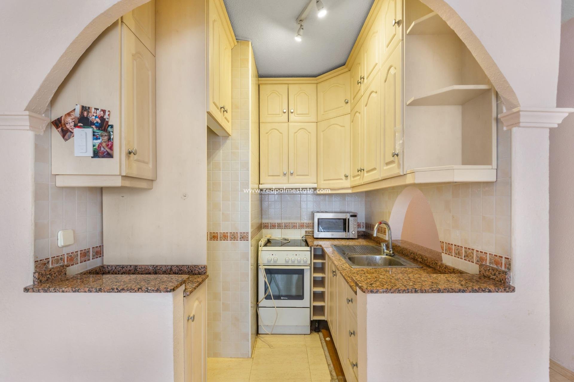 Reventa - Apartamento -
Torrevieja - Centro Torrevieja