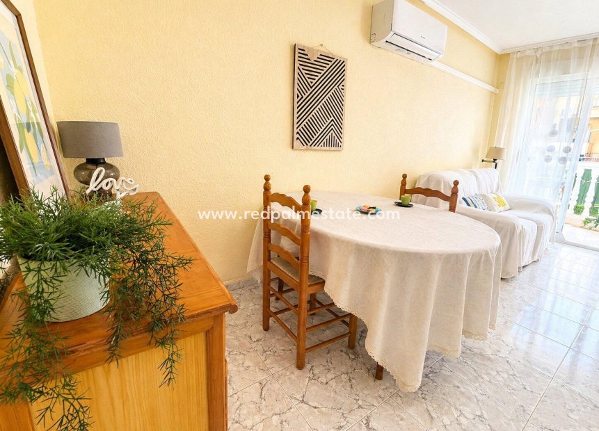 Reventa - Apartamento -
Torrevieja - Centro Torrevieja