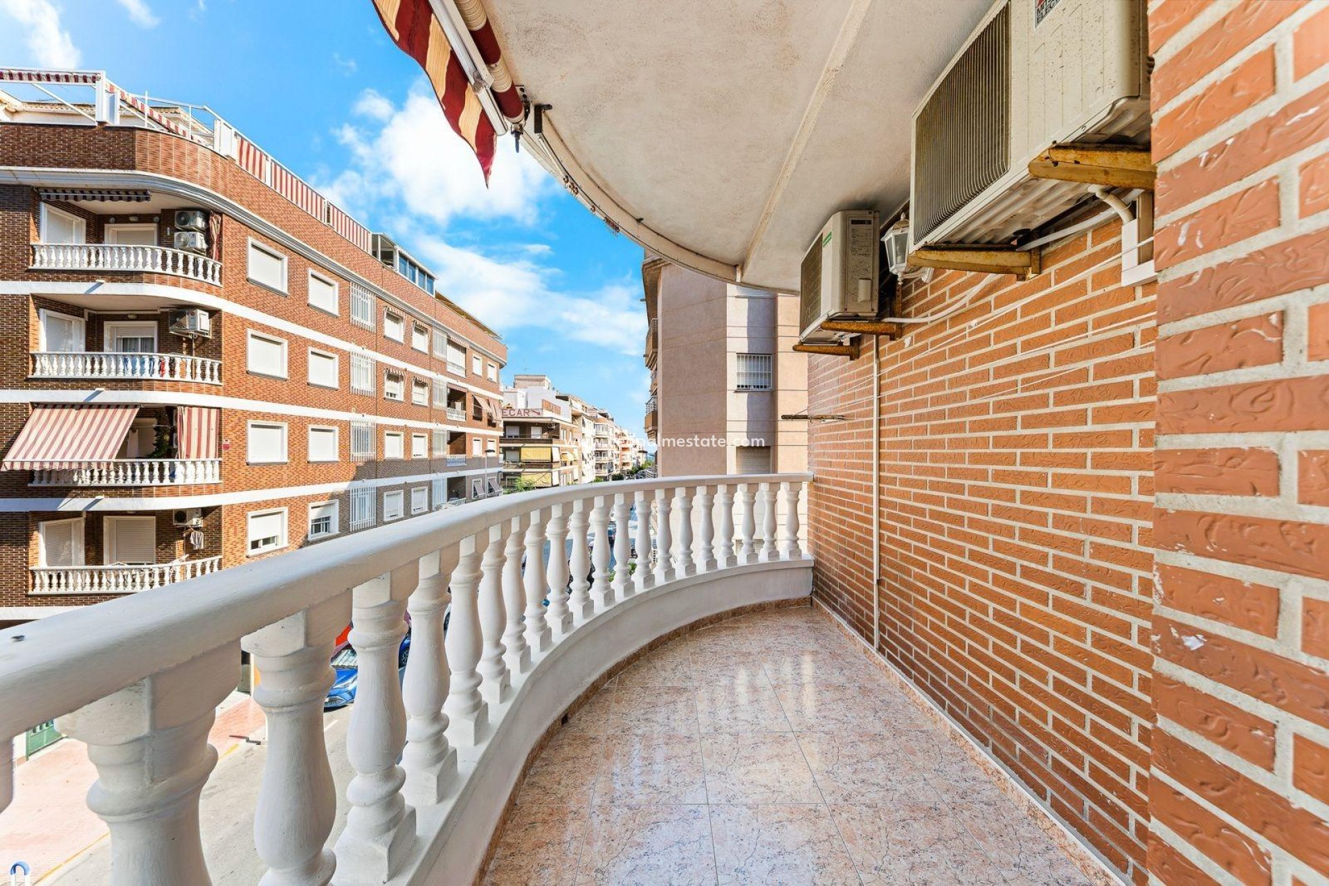 Reventa - Apartamento -
Torrevieja - Centro Torrevieja