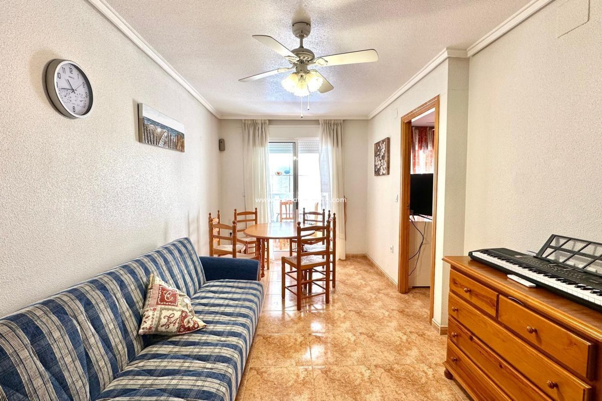 Reventa - Apartamento -
Torrevieja - Centro Torrevieja