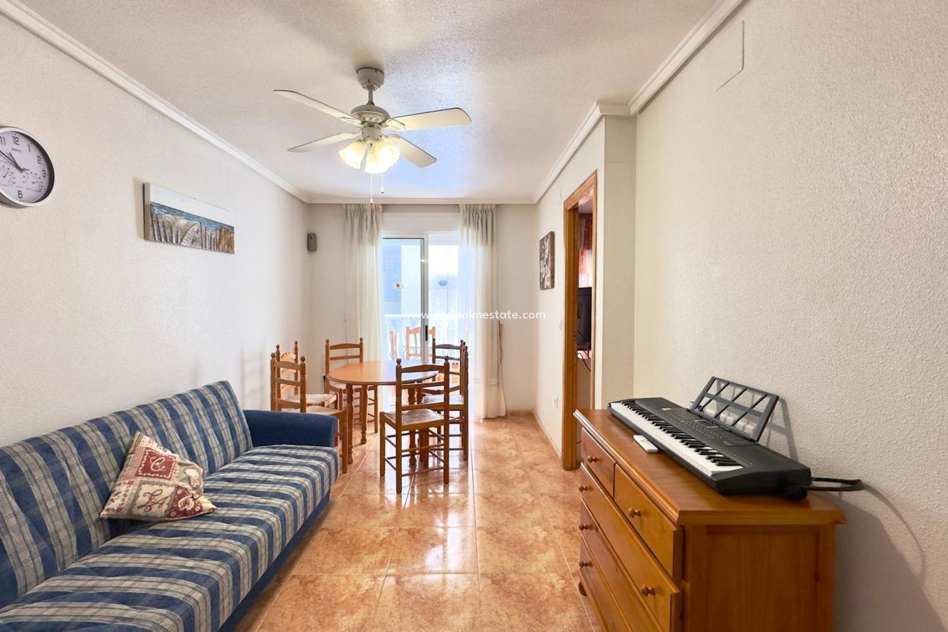 Reventa - Apartamento -
Torrevieja - Centro Torrevieja