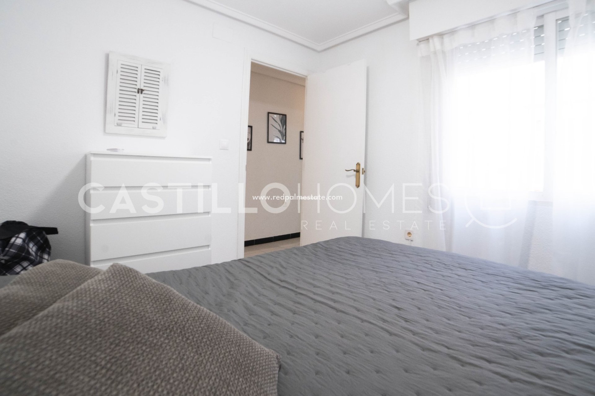 Reventa - Apartamento -
Torrevieja - Centro Torrevieja