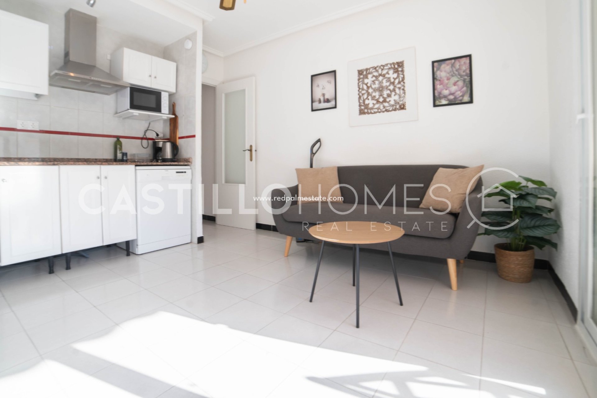 Reventa - Apartamento -
Torrevieja - Centro Torrevieja