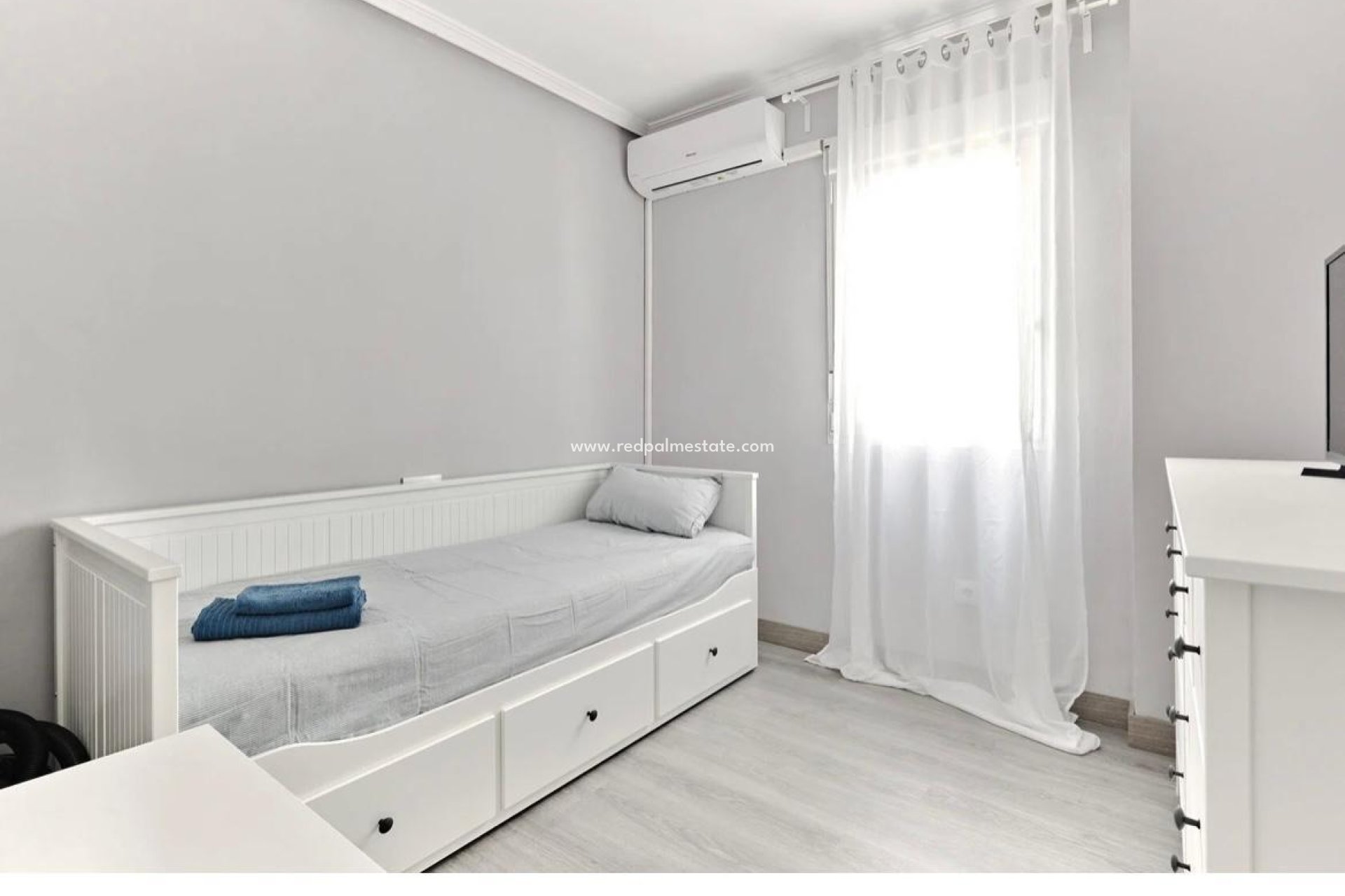 Reventa - Apartamento -
Torrevieja - Centro Torrevieja