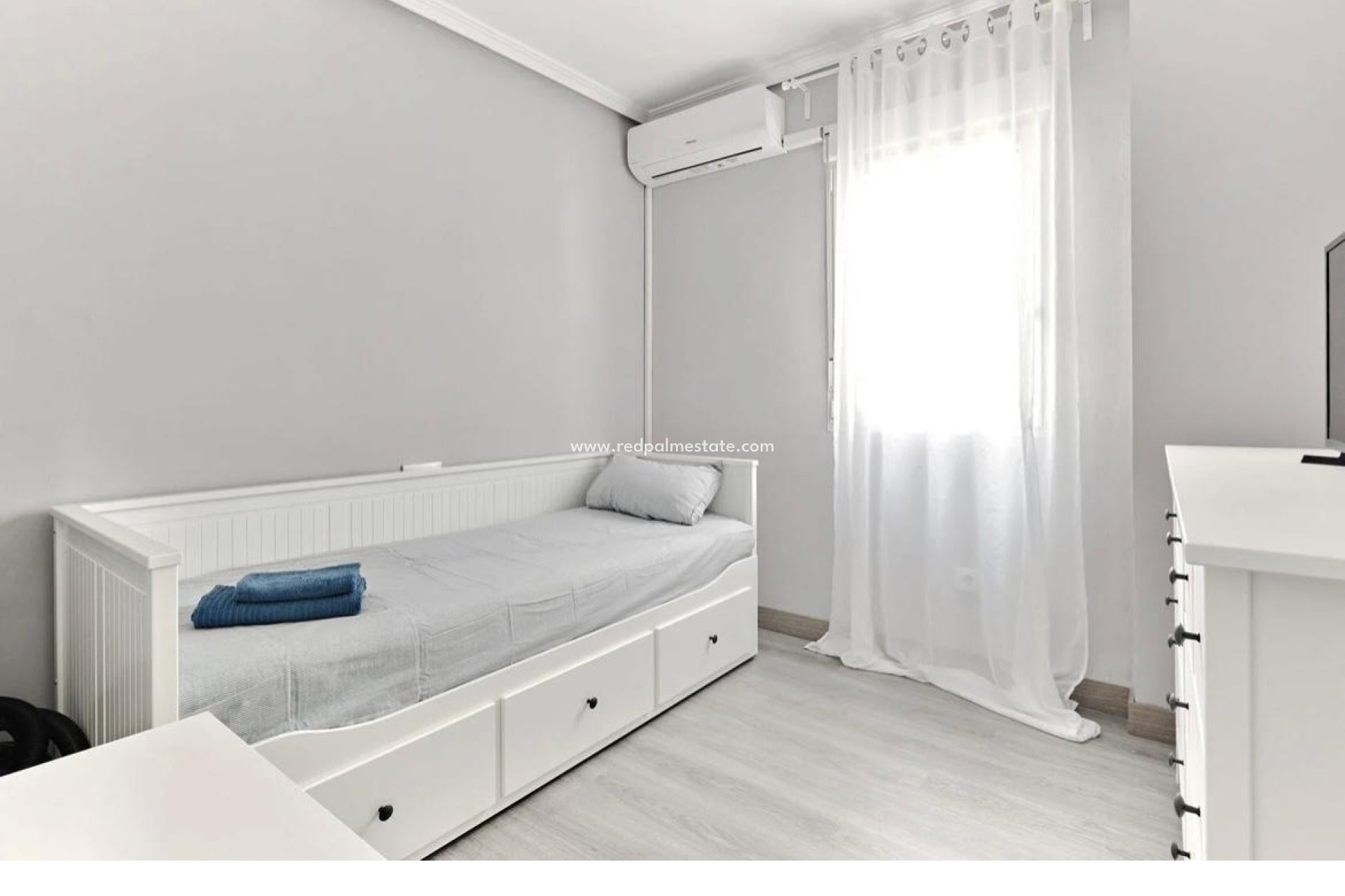 Reventa - Apartamento -
Torrevieja - Centro Torrevieja