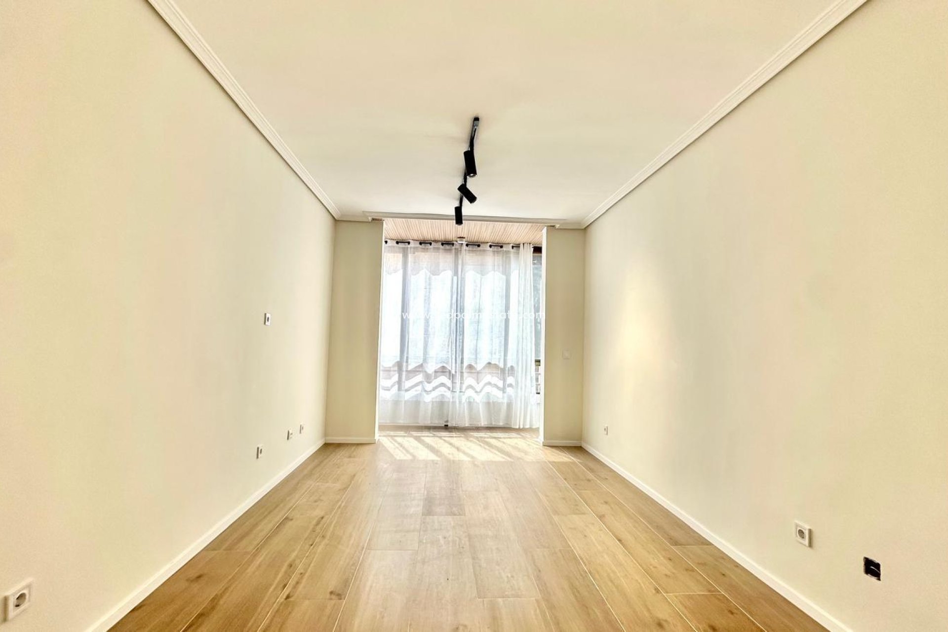 Reventa - Apartamento -
Torrevieja - Centro Torrevieja