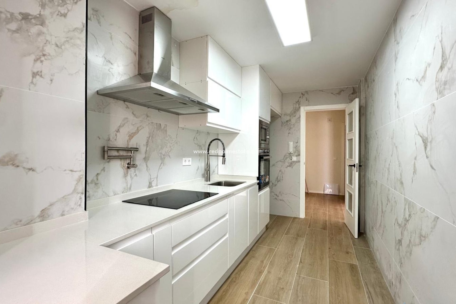 Reventa - Apartamento -
Torrevieja - Centro Torrevieja