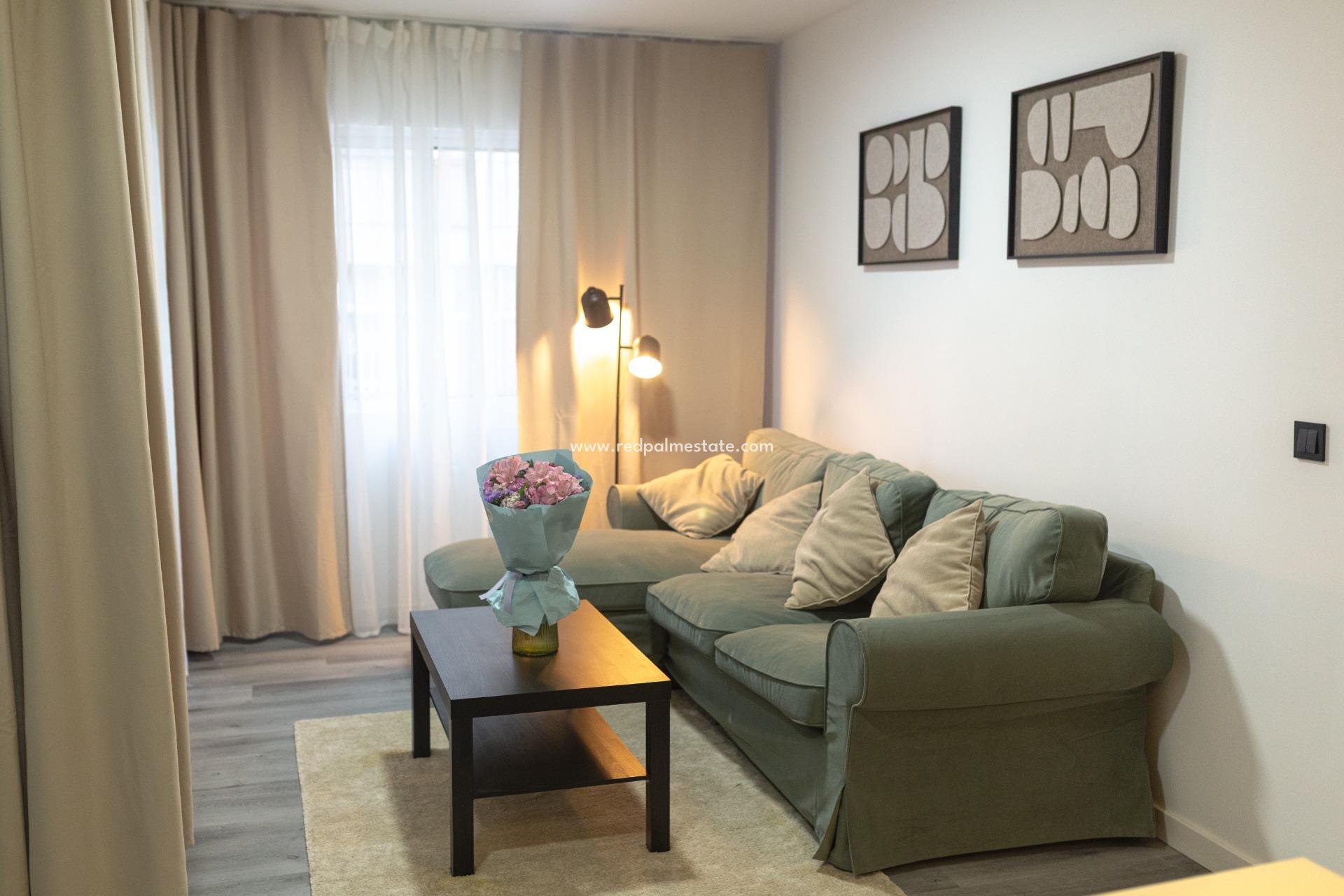 Reventa - Apartamento -
Torrevieja - Centro Torrevieja
