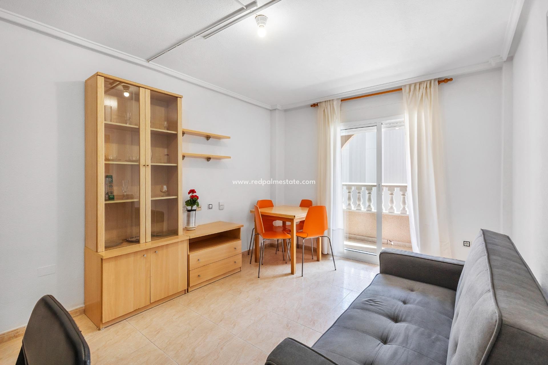 Reventa - Apartamento -
Torrevieja - Centro Torrevieja