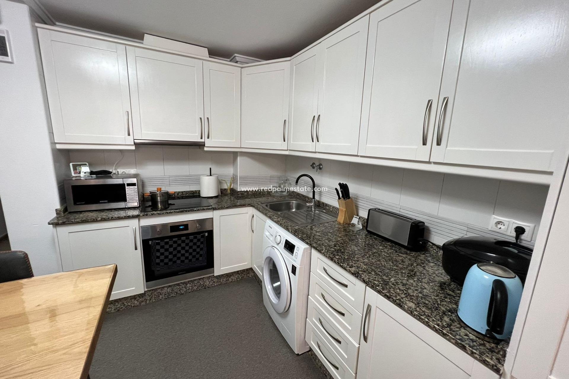 Reventa - Apartamento -
Torrevieja - Centro Torrevieja