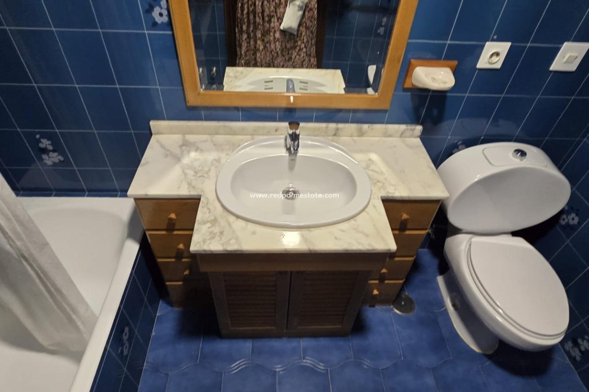 Reventa - Apartamento -
Torrevieja - Centro Torrevieja