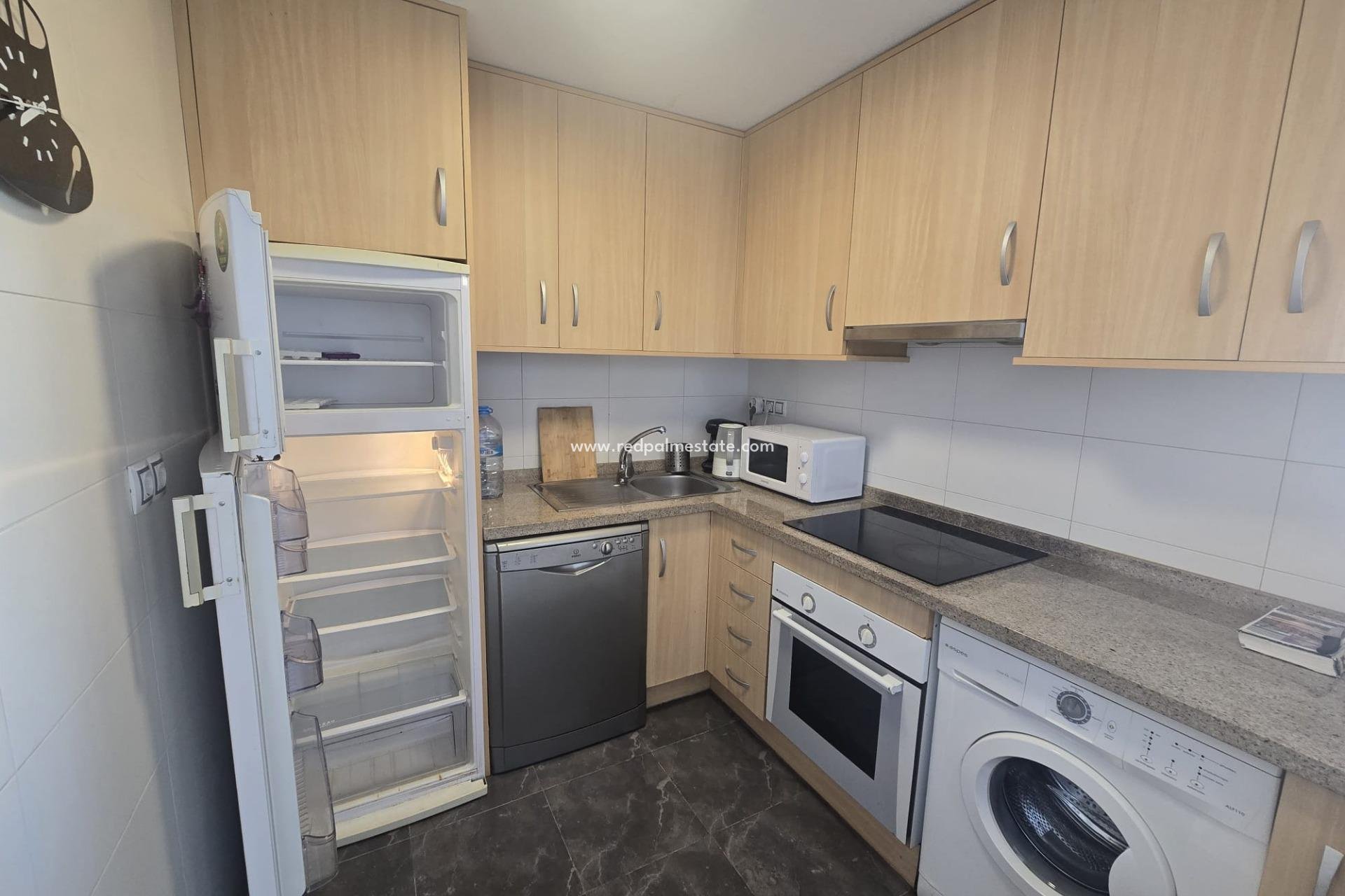Reventa - Apartamento -
Torrevieja - Centro Torrevieja