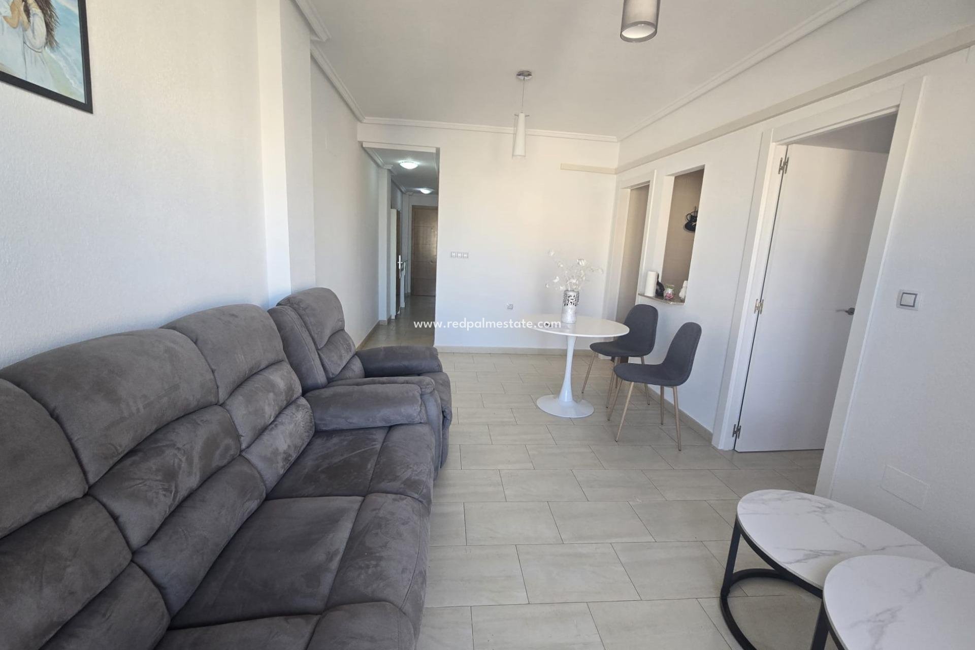 Reventa - Apartamento -
Torrevieja - Centro Torrevieja
