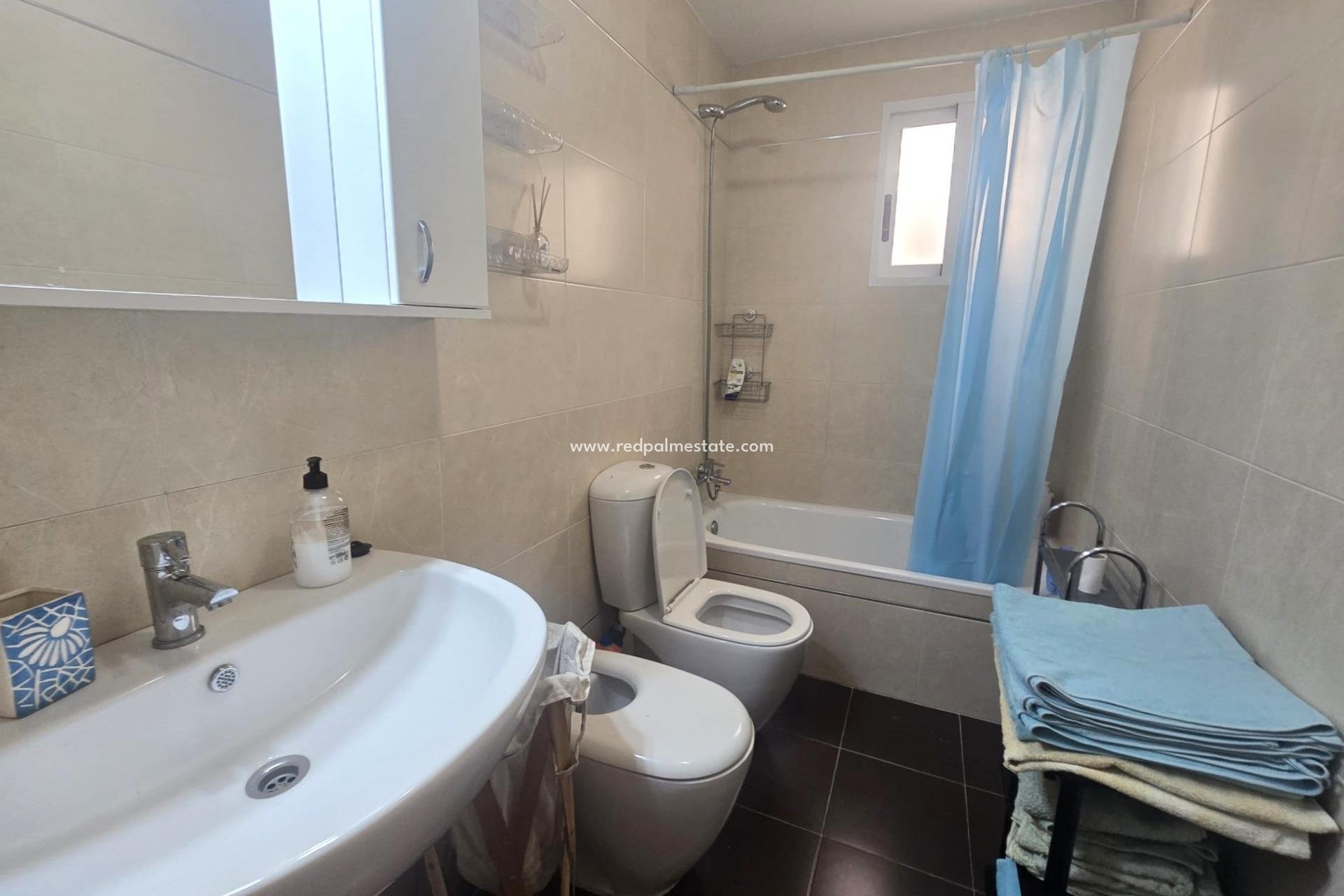 Reventa - Apartamento -
Torrevieja - Centro Torrevieja