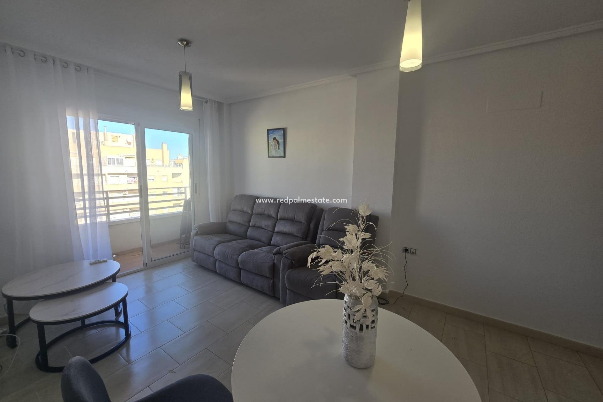 Reventa - Apartamento -
Torrevieja - Centro Torrevieja