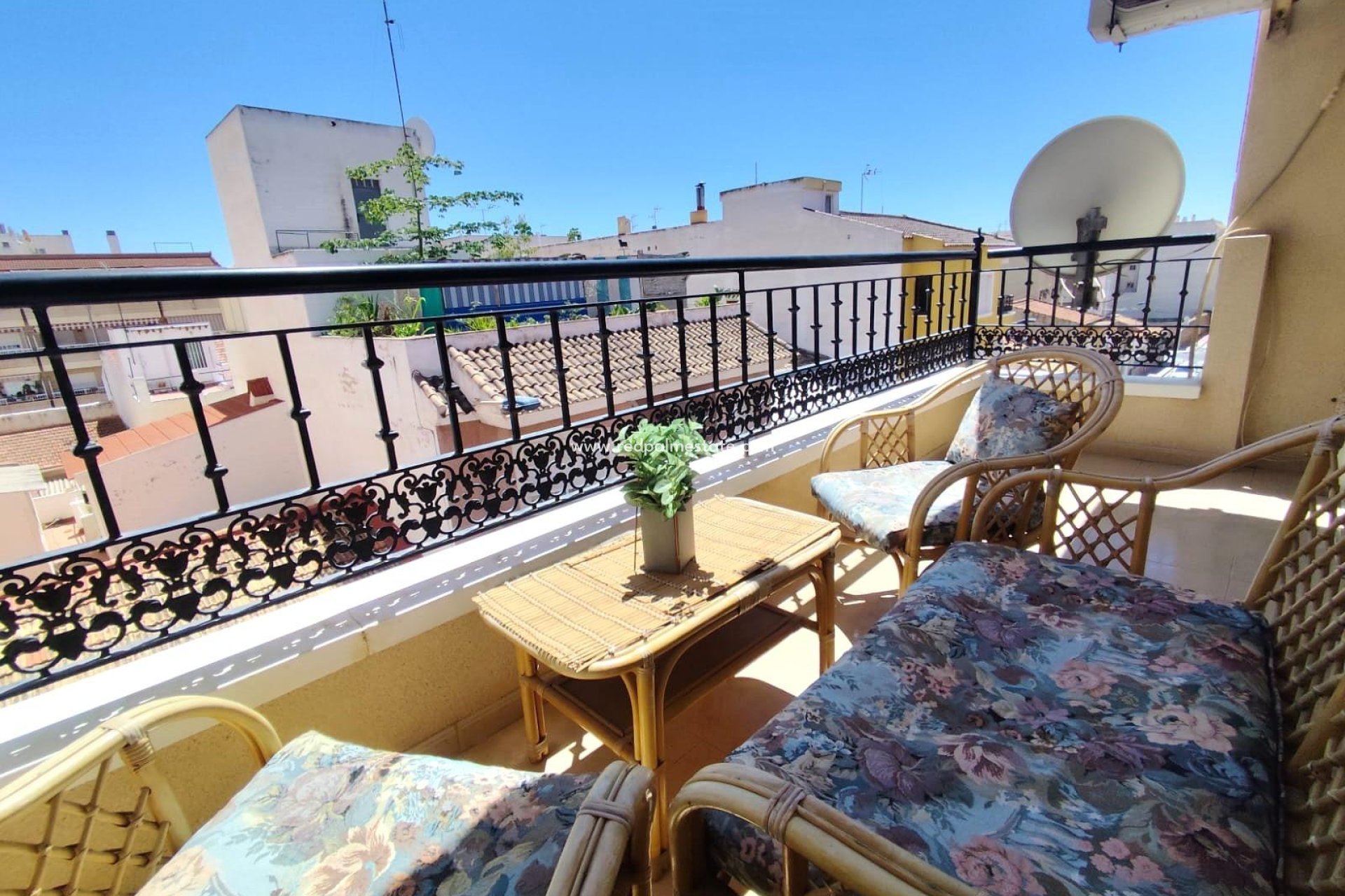 Reventa - Apartamento -
Torrevieja - Centro Torrevieja