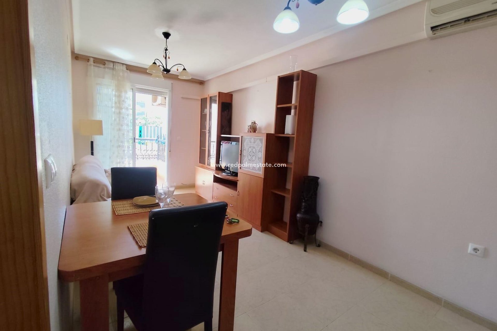 Reventa - Apartamento -
Torrevieja - Centro Torrevieja