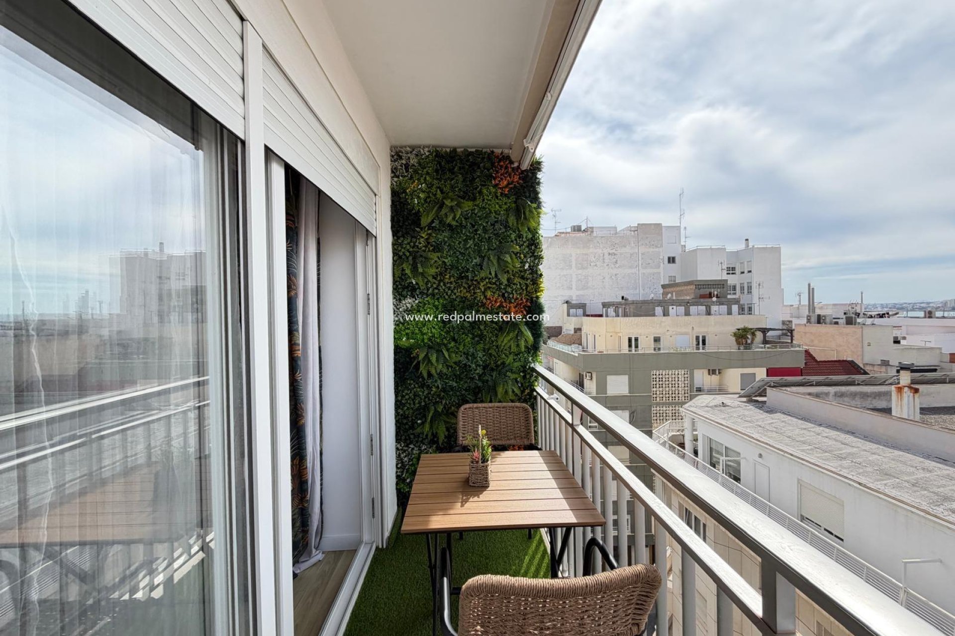 Reventa - Apartamento -
Torrevieja - Centro Torrevieja