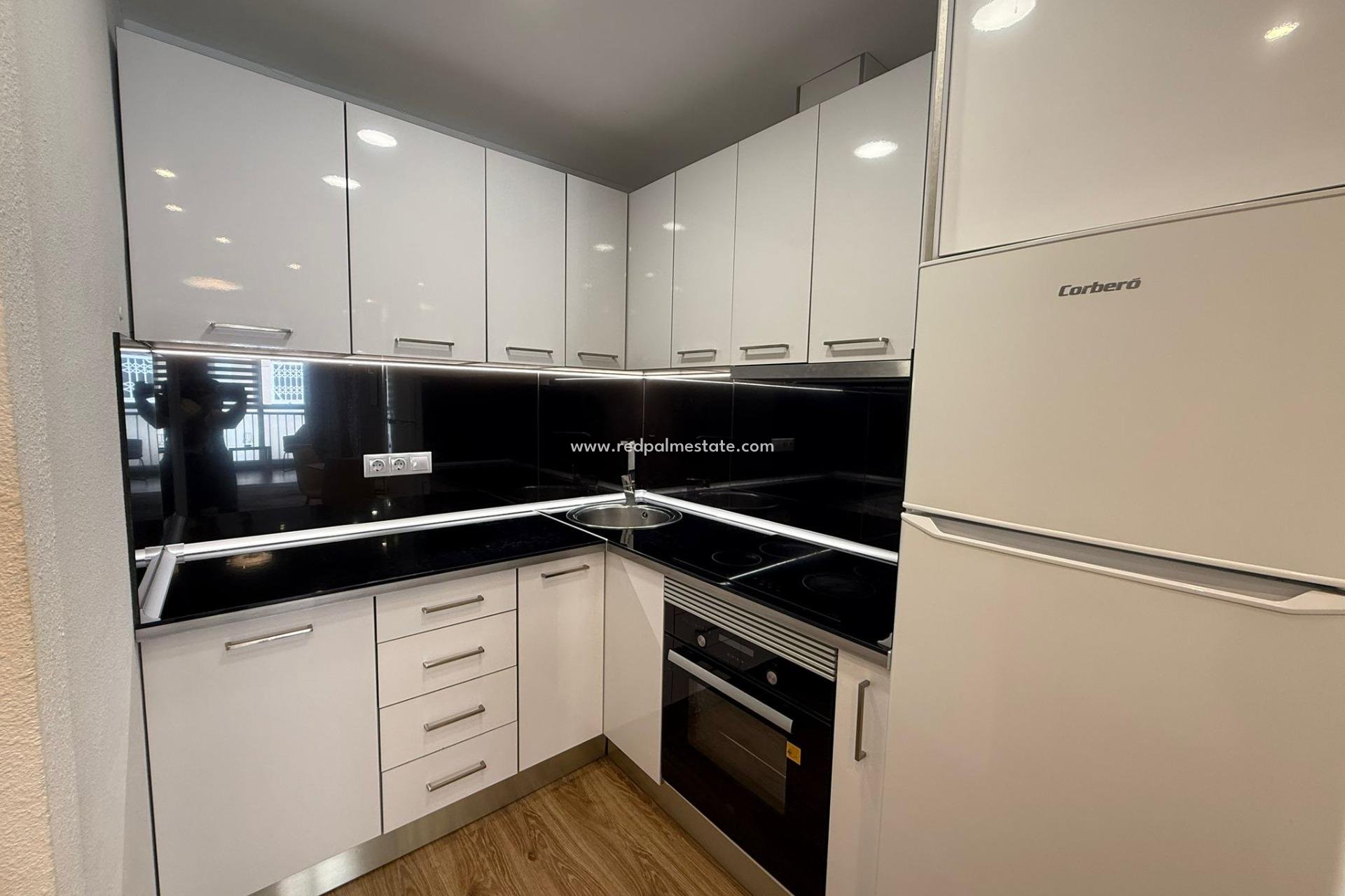 Reventa - Apartamento -
Torrevieja - Centro Torrevieja