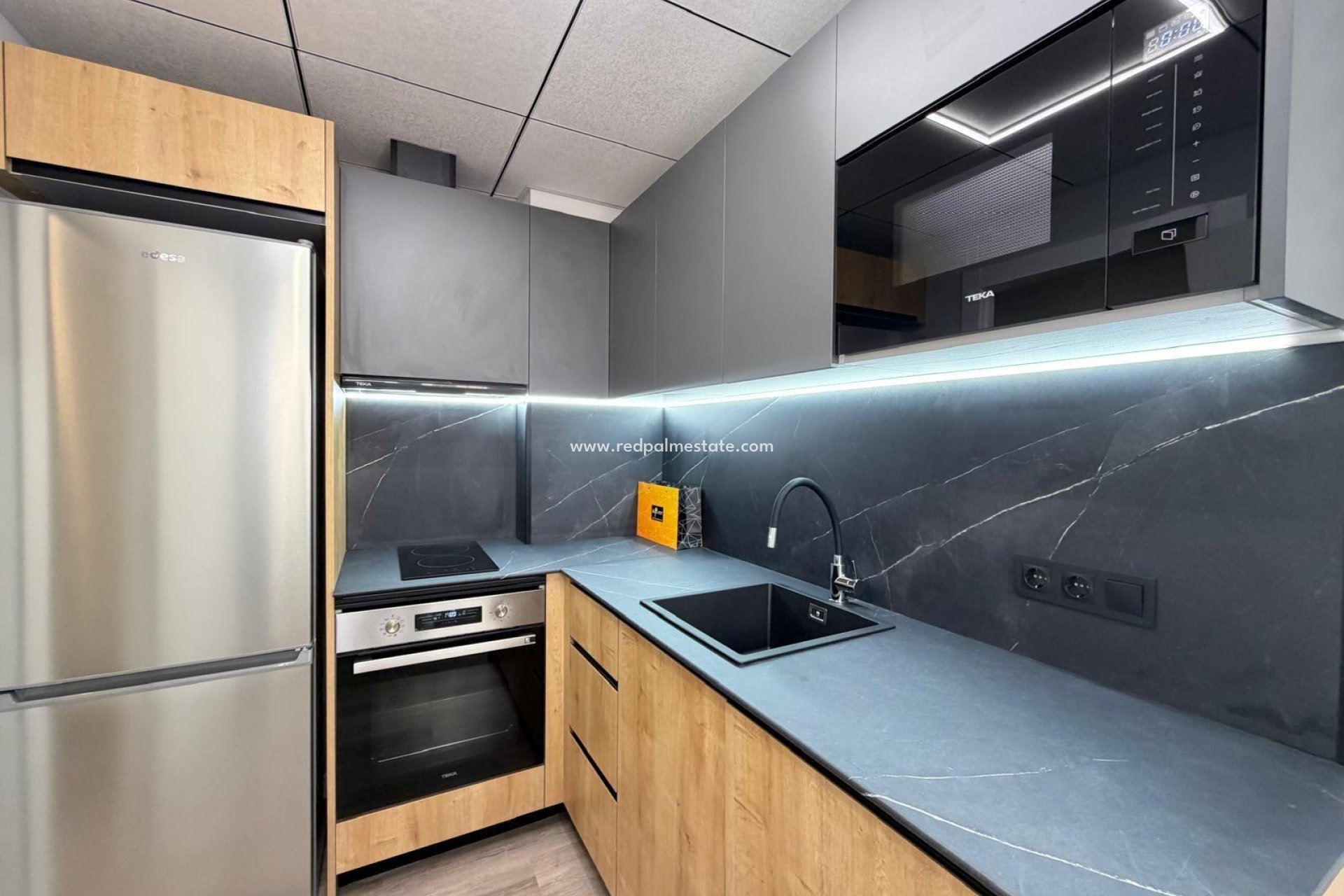 Reventa - Apartamento -
Torrevieja - Centro Torrevieja