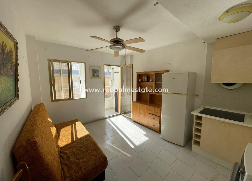 Reventa - Apartamento -
Torrevieja - Centro Torrevieja