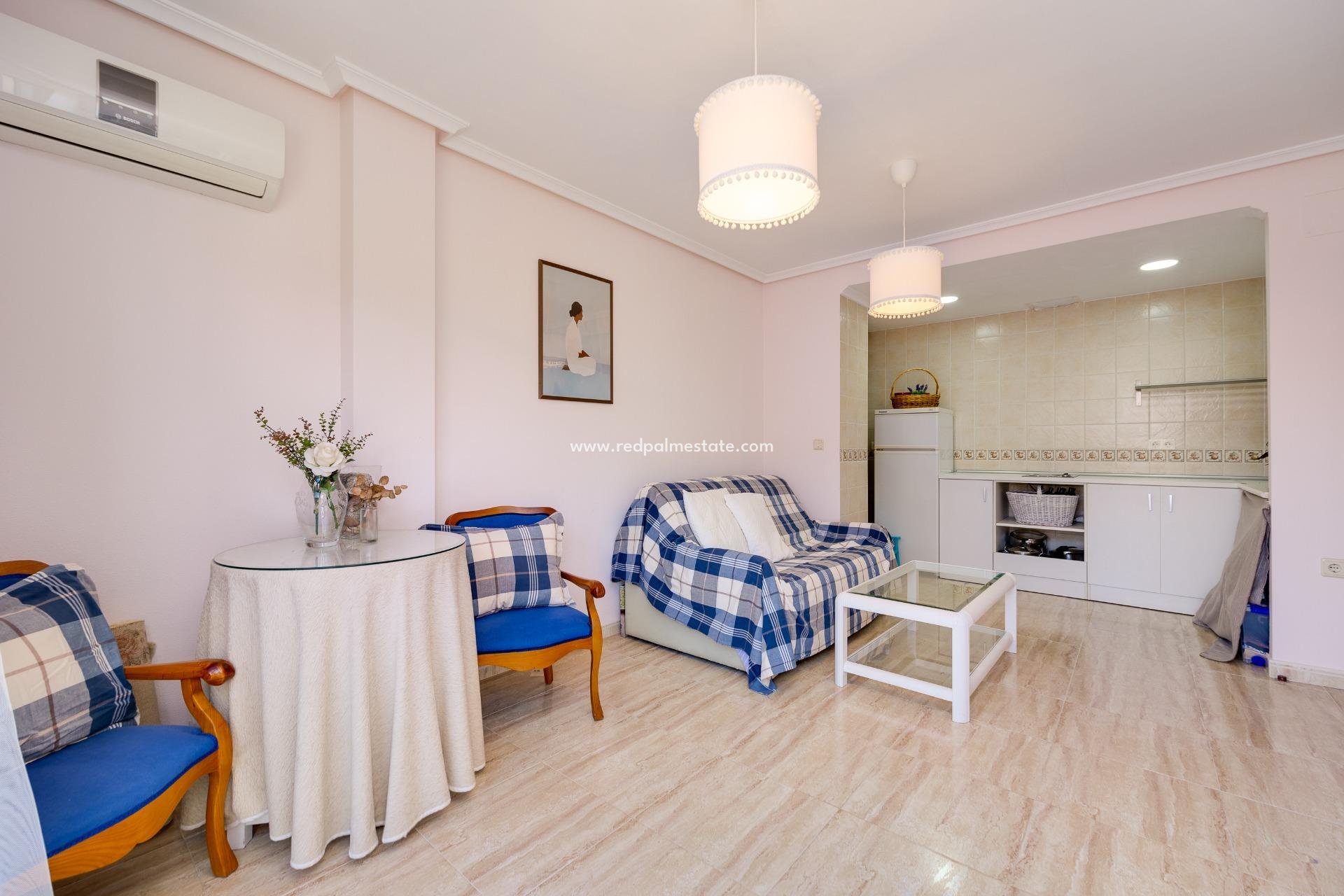 Reventa - Apartamento -
Torrevieja - Centro Torrevieja