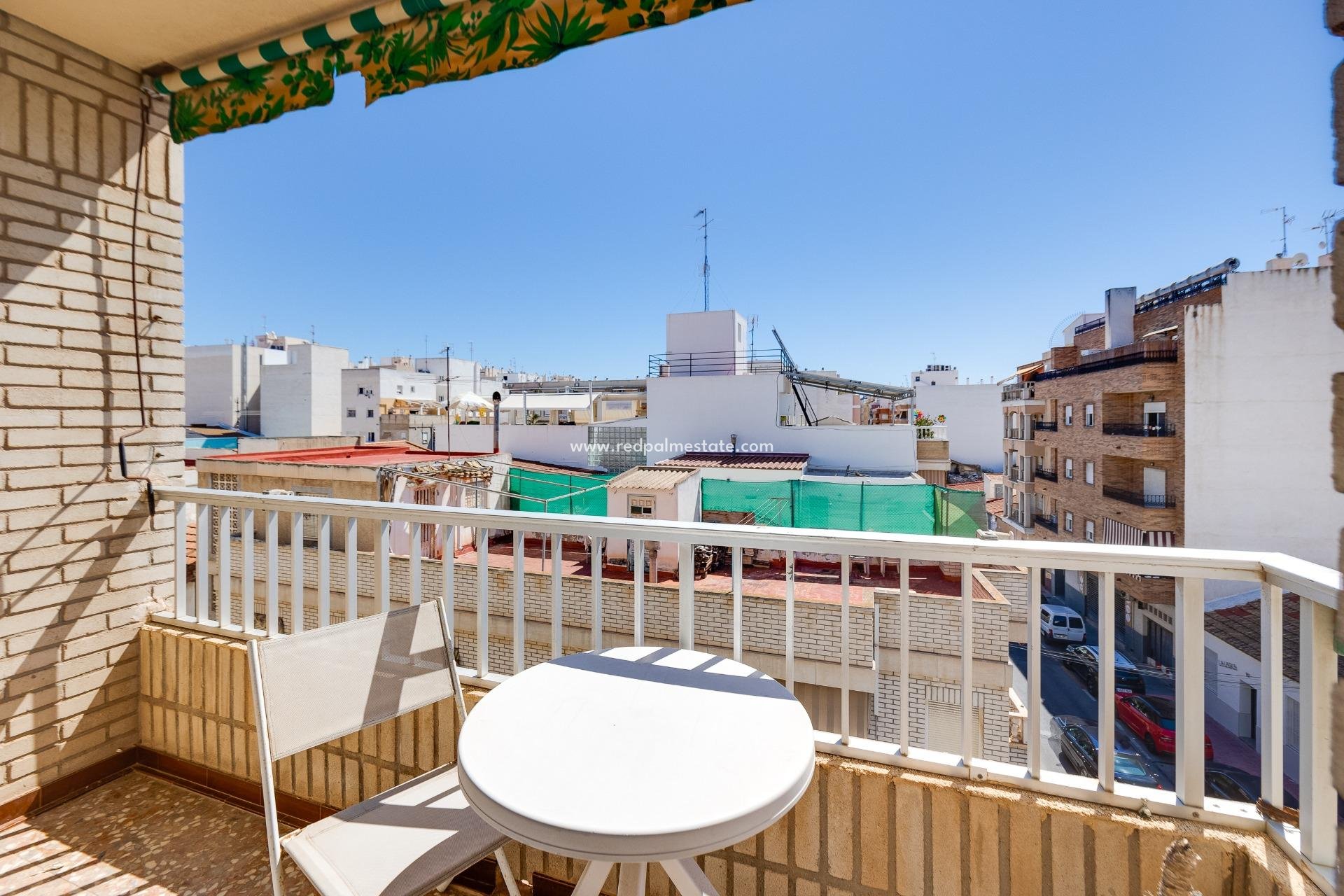 Reventa - Apartamento -
Torrevieja - Centro Torrevieja