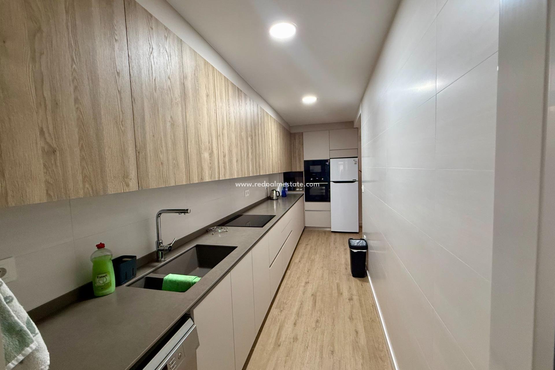 Reventa - Apartamento -
Torrevieja - Centro Torrevieja