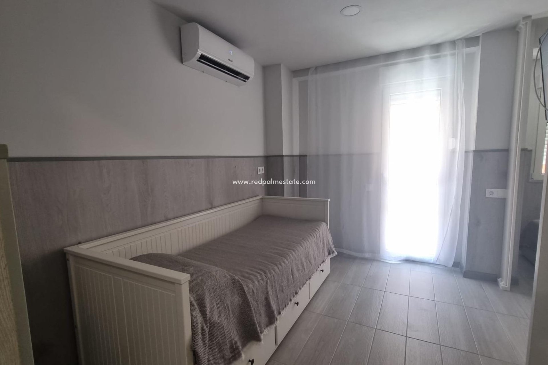 Reventa - Apartamento -
Torrevieja - Centro Torrevieja