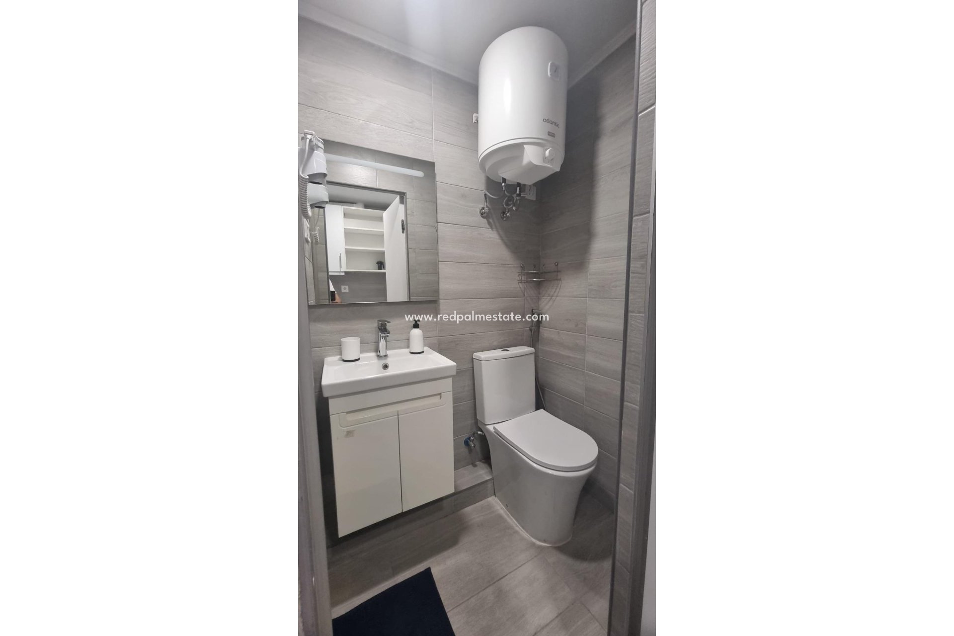 Reventa - Apartamento -
Torrevieja - Centro Torrevieja