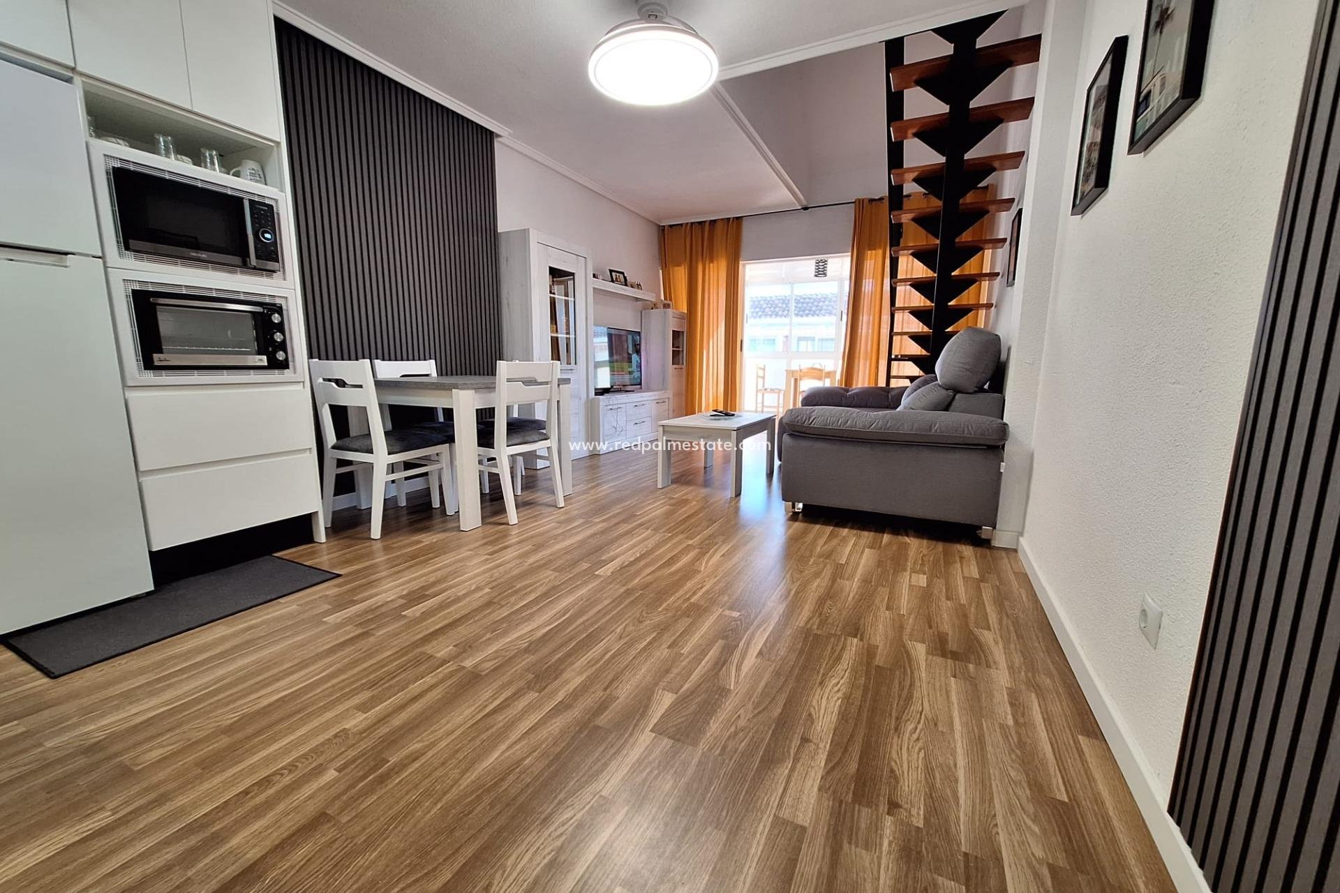 Reventa - Apartamento -
Torrevieja - Centro Torrevieja