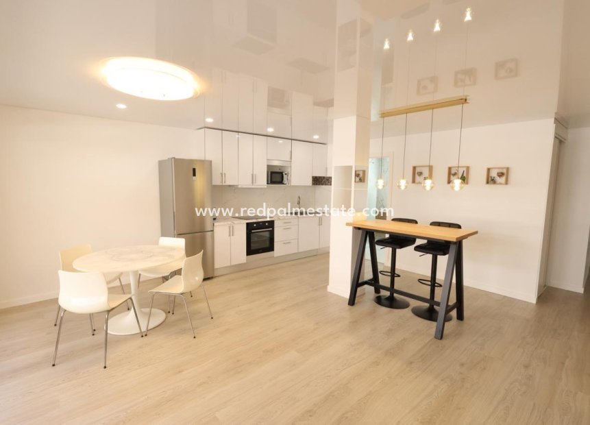 Reventa - Apartamento -
Torrevieja - El Acequión - Los Náufragos