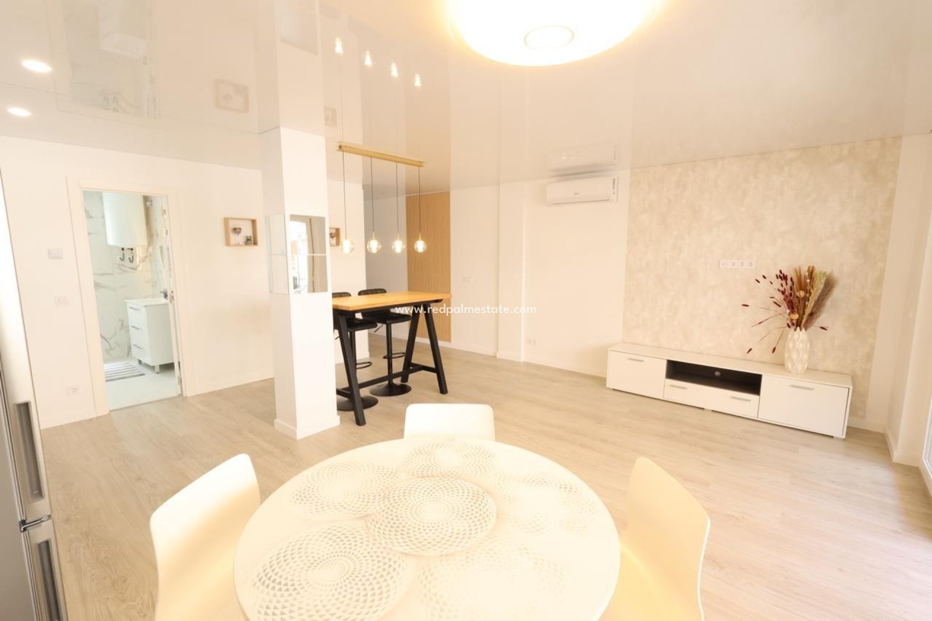 Reventa - Apartamento -
Torrevieja - El Acequión - Los Náufragos