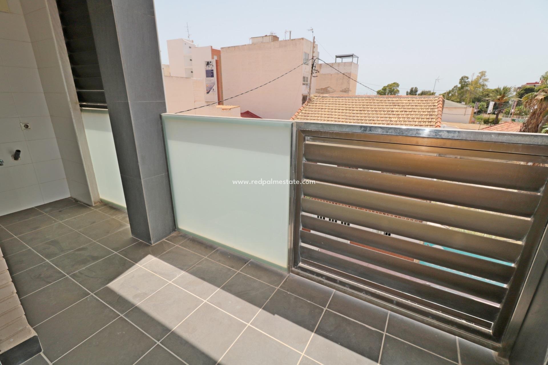 Reventa - Apartamento -
Torrevieja - El Acequión - Los Náufragos