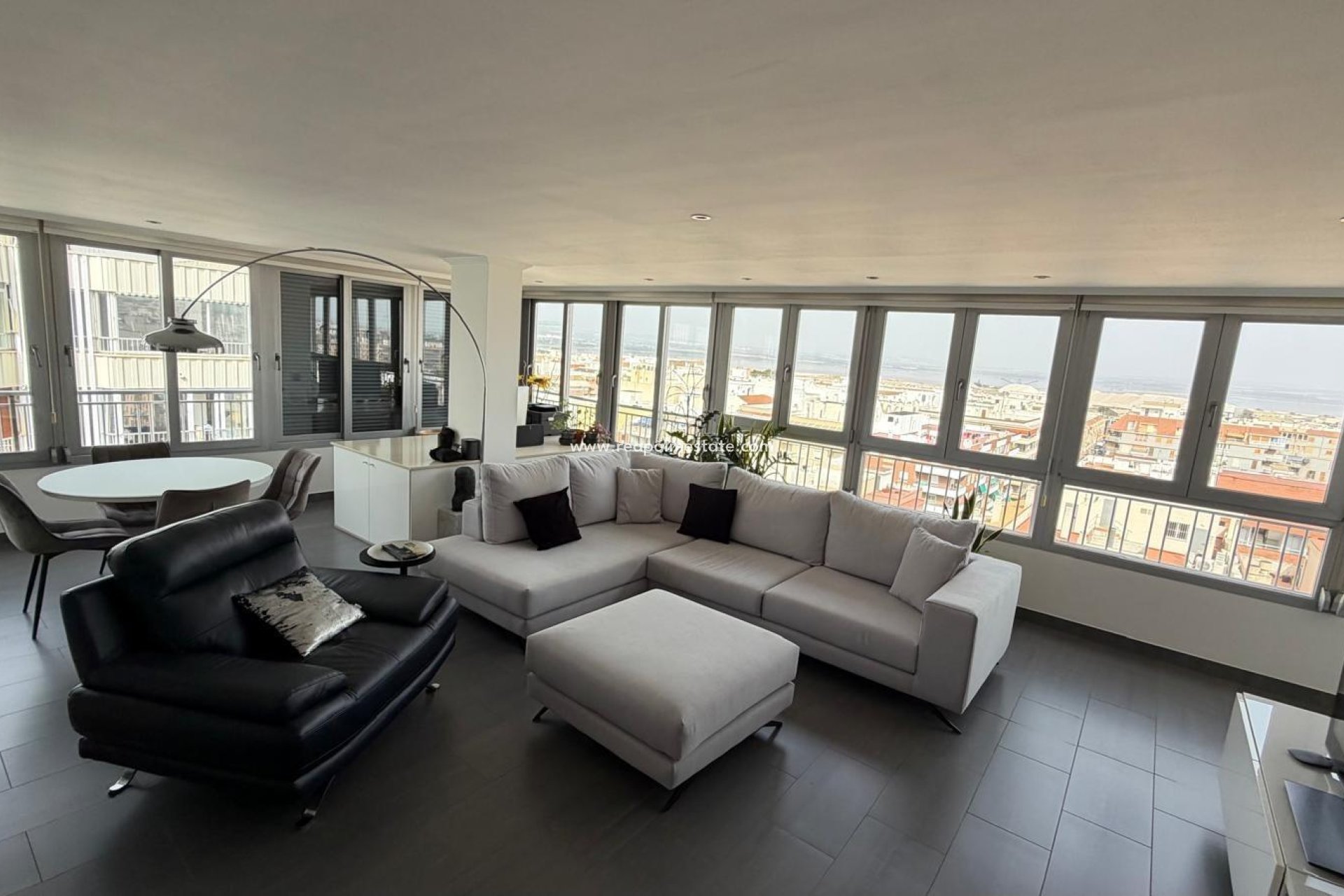 Reventa - Apartamento -
Torrevieja - El Acequión - Los Náufragos