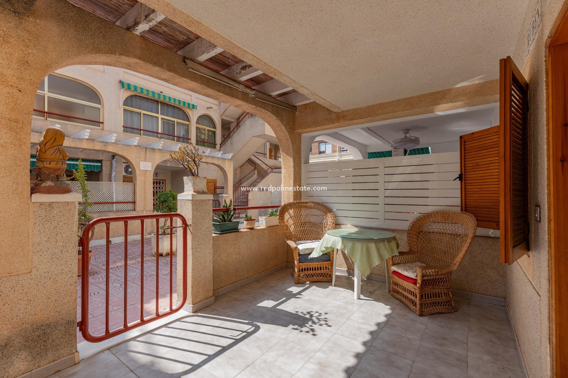 Reventa - Apartamento -
Torrevieja - El Acequión - Los Náufragos