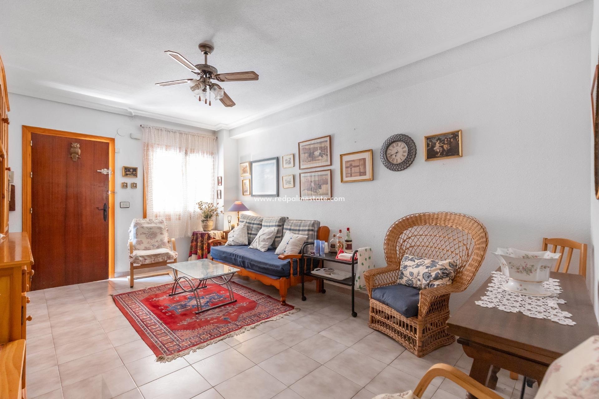 Reventa - Apartamento -
Torrevieja - El Acequión - Los Náufragos