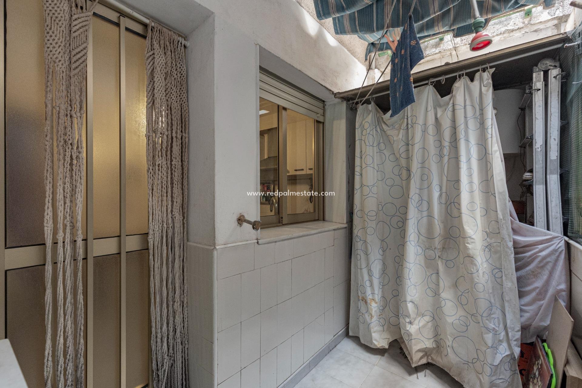 Reventa - Apartamento -
Torrevieja - El Acequión - Los Náufragos